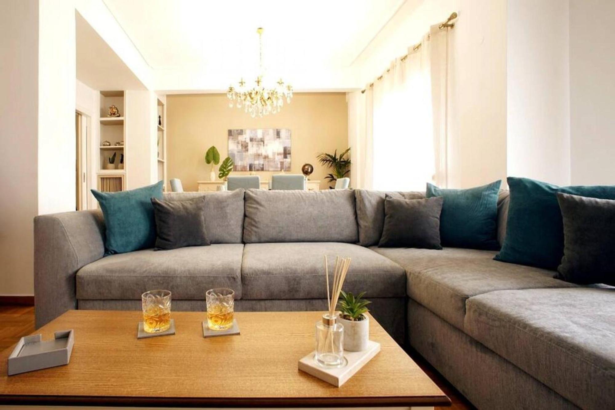 νew Thission Luxury Athen